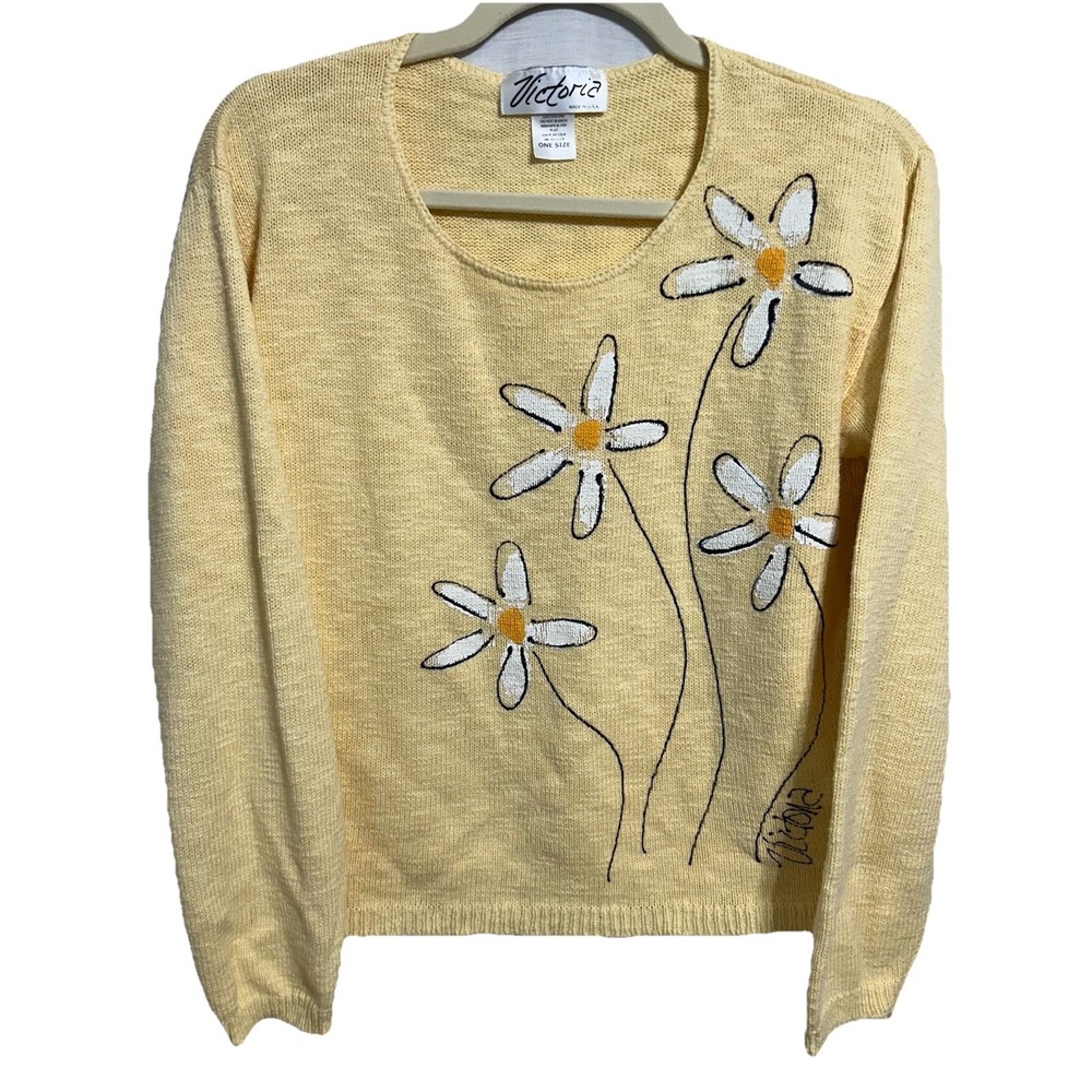 Victoria Women's 100% Cotton Long Sleeve Yellow‎ Hand Painted Daisy Top One Size